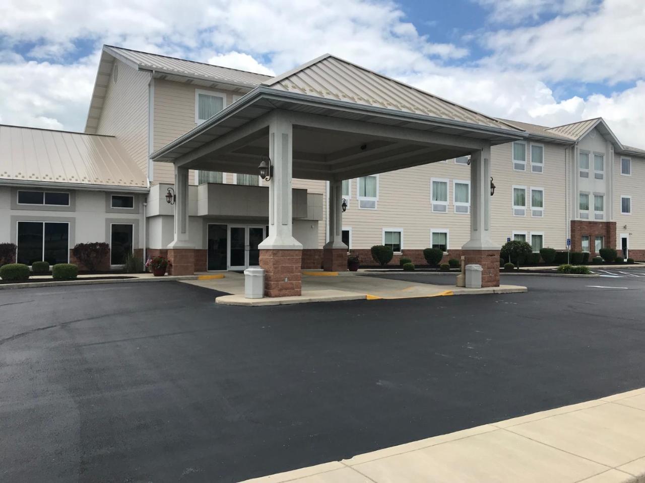 Winchester Randolph Inn And Suites מראה חיצוני תמונה
